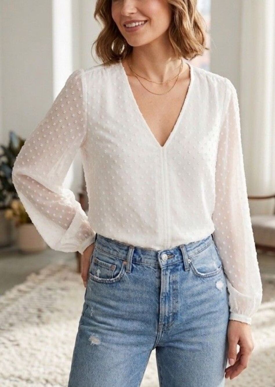 J.crew White Swiss Dot V-Neck Blouse Sz XS Elegant Pullover Minimalist Summer ￼